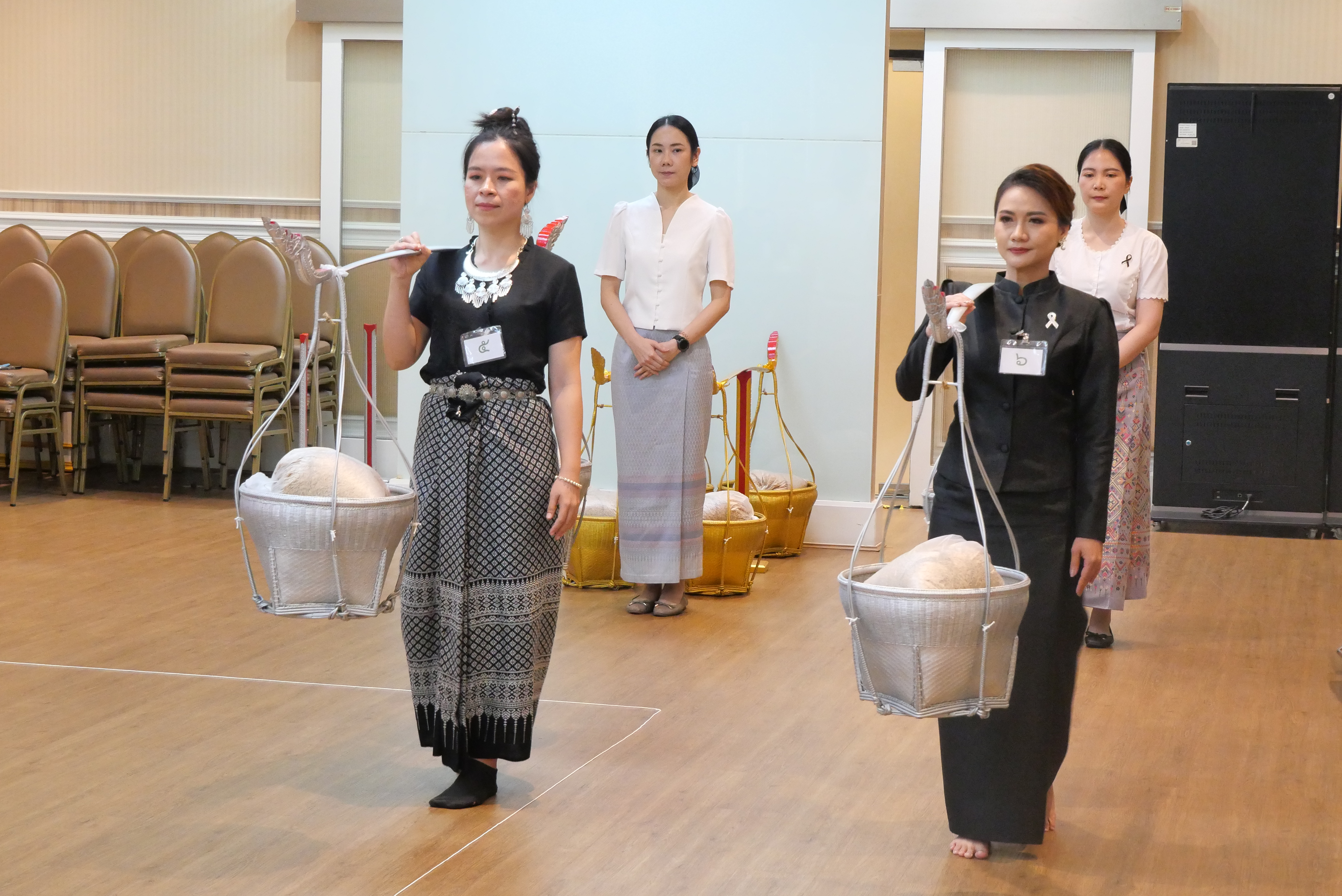 title - ผู้อำนวยการสำนักบริหารกลาง ประชุมคณะกรรมการคัดเลือกเทพีคู่หาบเงิน ประจำปี 2569 ครั้งที่ 1/2569